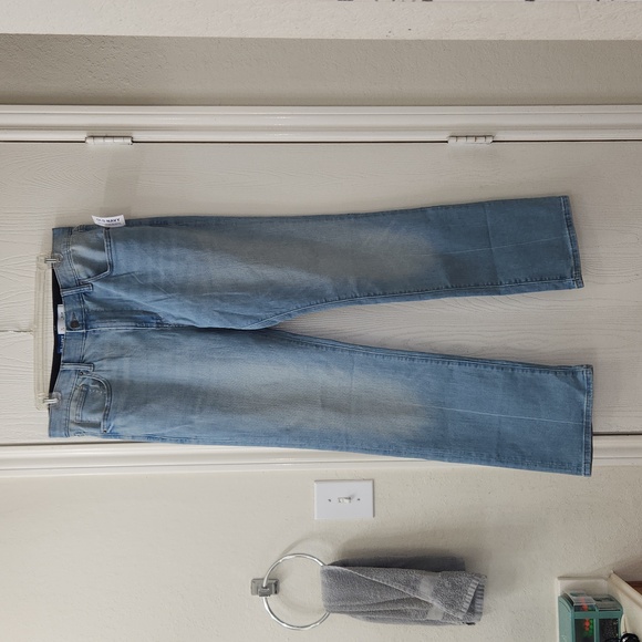 Old Navy - Comfort Straight Jeans.  Size 16 plus. - Picture 1 of 6